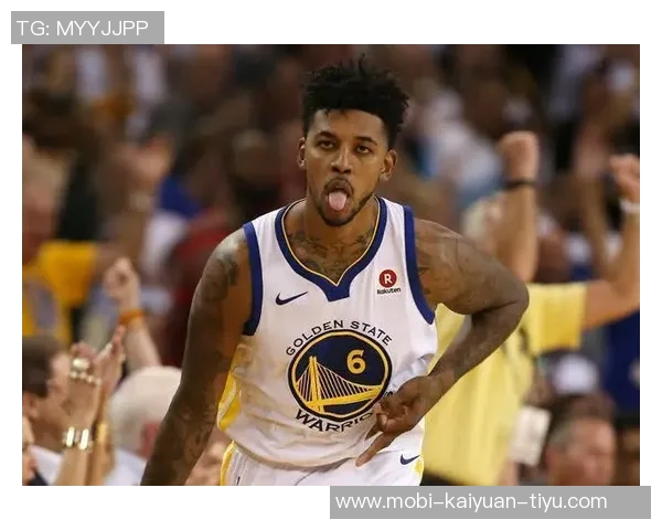 尼克杨谈布克遭遇重演称强行打控卫让人无奈